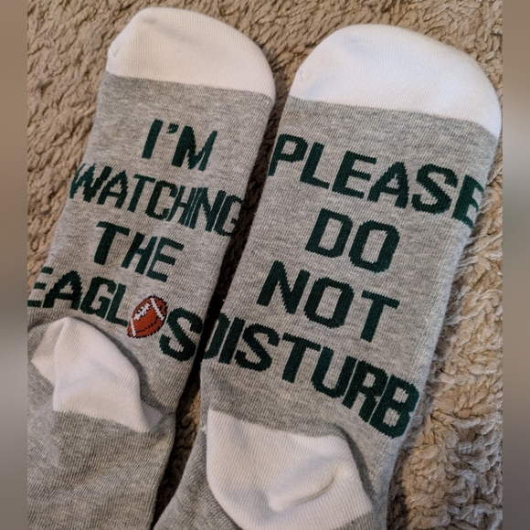 NWOT Gray and White Women's Philadelphia Eagles Game Day Socks Writing On Bottom - Picture 3 of 5